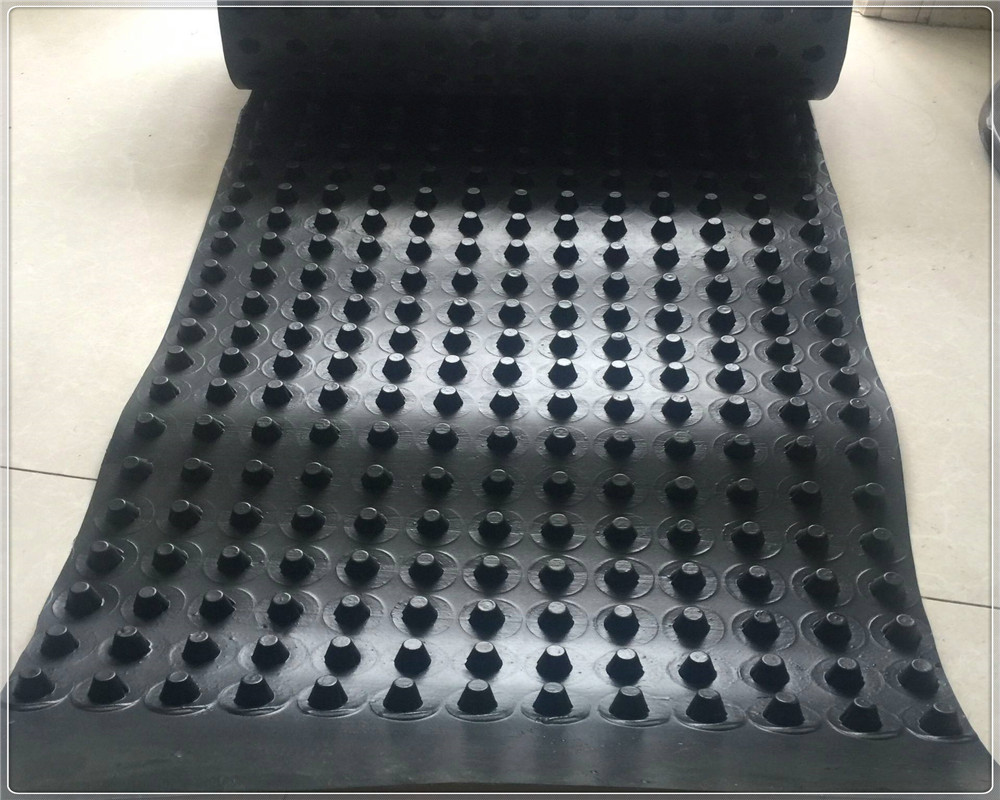 塑料排水板比傳統式排水板的優勢所屬？