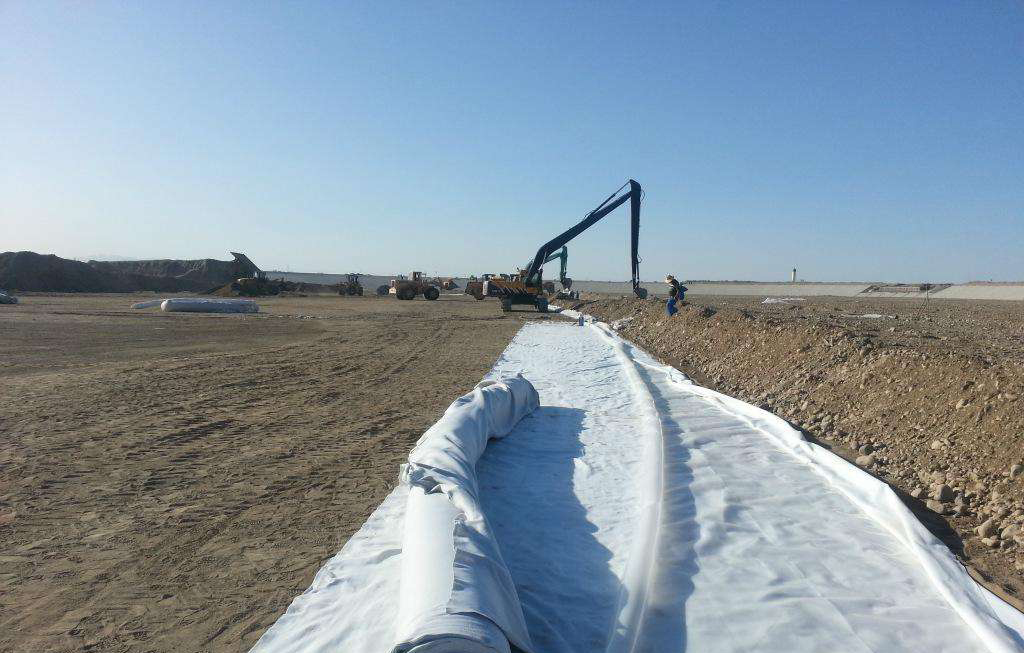 復合土工膜怎么看待水利工程的多元化？