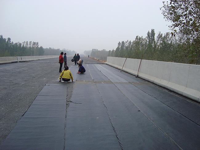 無紡土工布公路病害中需要做出的改進